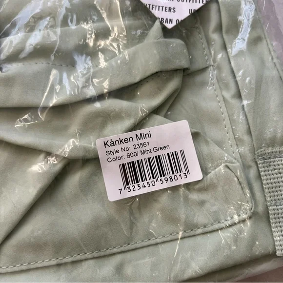 Fjällräven Kånken Mini Backpack in Mint Green - Picture 2 of 3